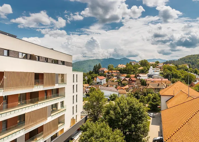 Kudo - Mountain & Skyline View *